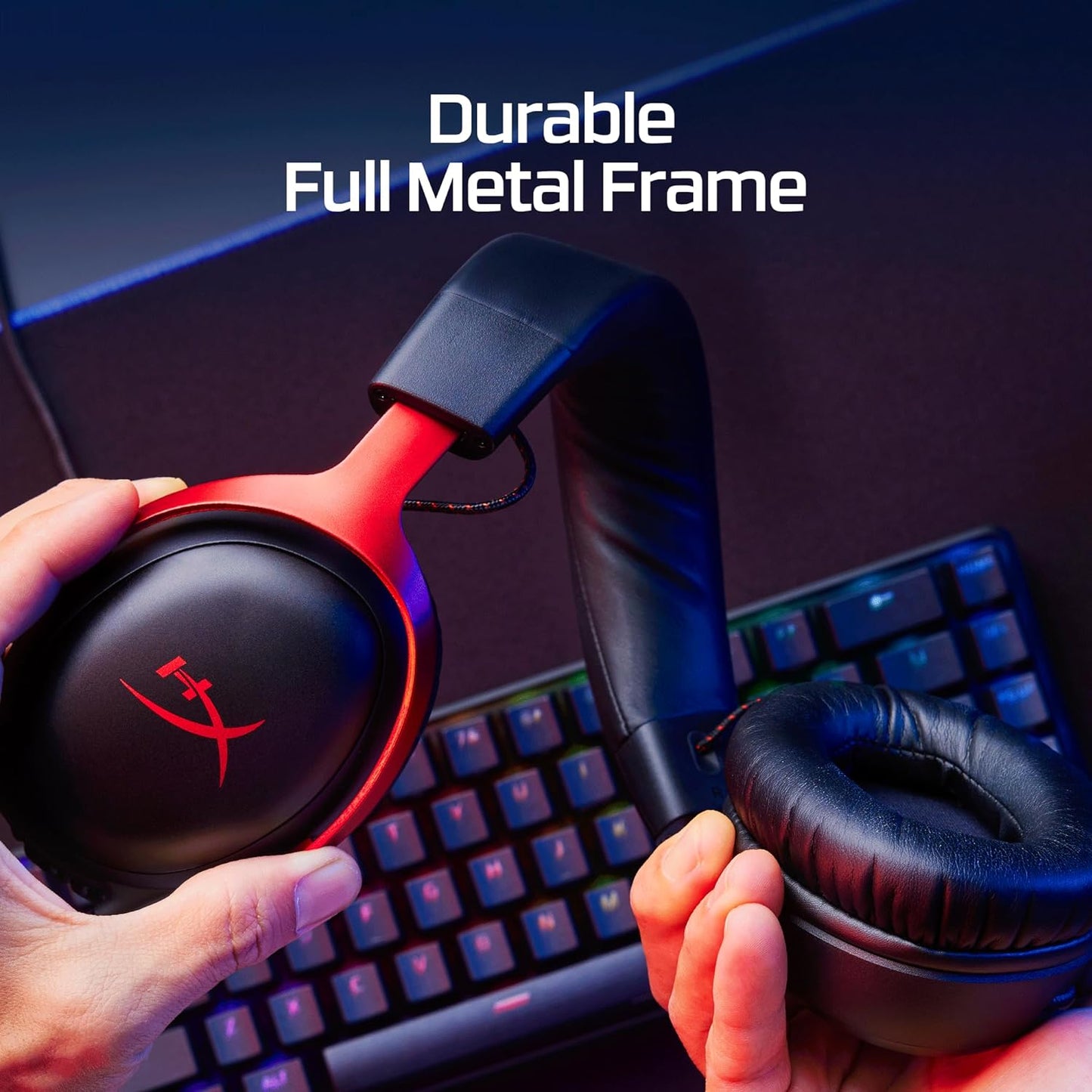 HyperX Cloud III (صندوق مفتوح) - سماعة رأس سلكية للألعاب، الكمبيوتر الشخصي، PS5، Xbox Series X|S، محركات بزاوية 53 مم، DTS، رغوة الذاكرة، إطار متين، ميكروفون فائق الوضوح 10 مم، USB-C، USB-A، 3.5 مم - أسود